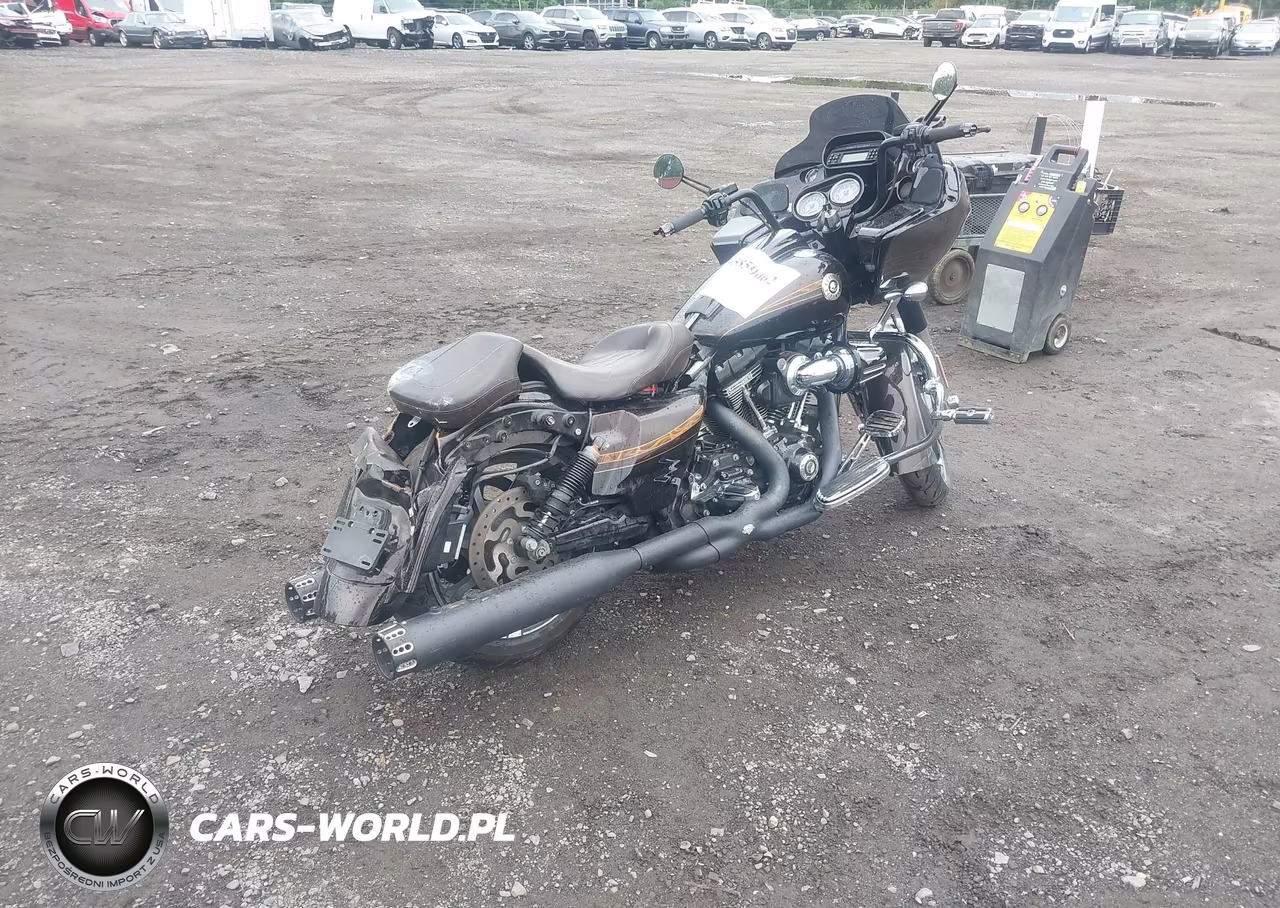 2012 Harley-Davidson Fltrxse Cvo Road Glide Custom VIN:1HD1TC812CB961748 - 4