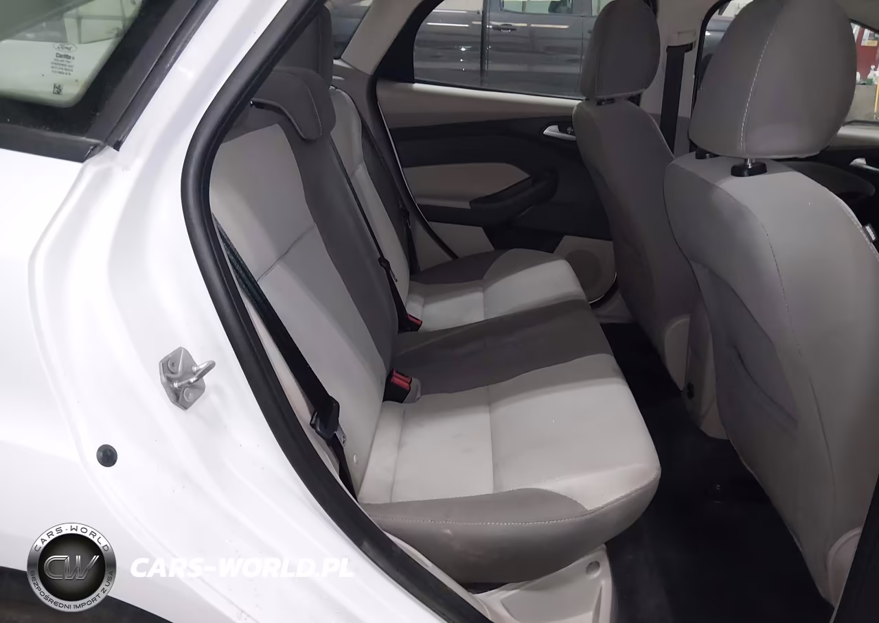 2014 Ford Focus Se VIN:1FADP3F25EL376535 - 8