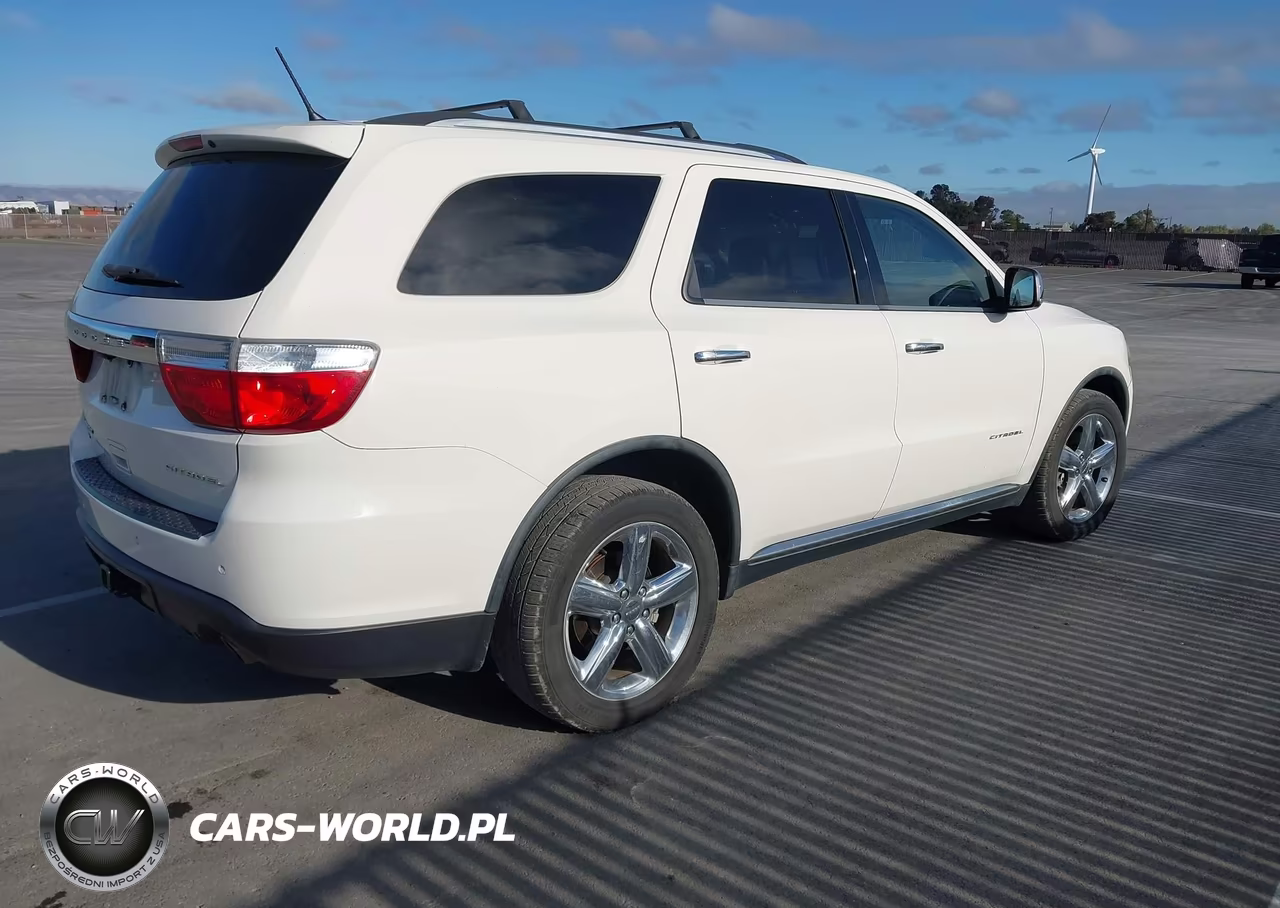 2011 Dodge Durango Citadel VIN:1D4RE5GG4BC720575 - 4