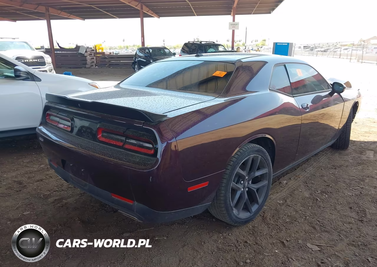 2021 Dodge Challenger Sxt VIN:2C3CDZAG9MH573115 - 4