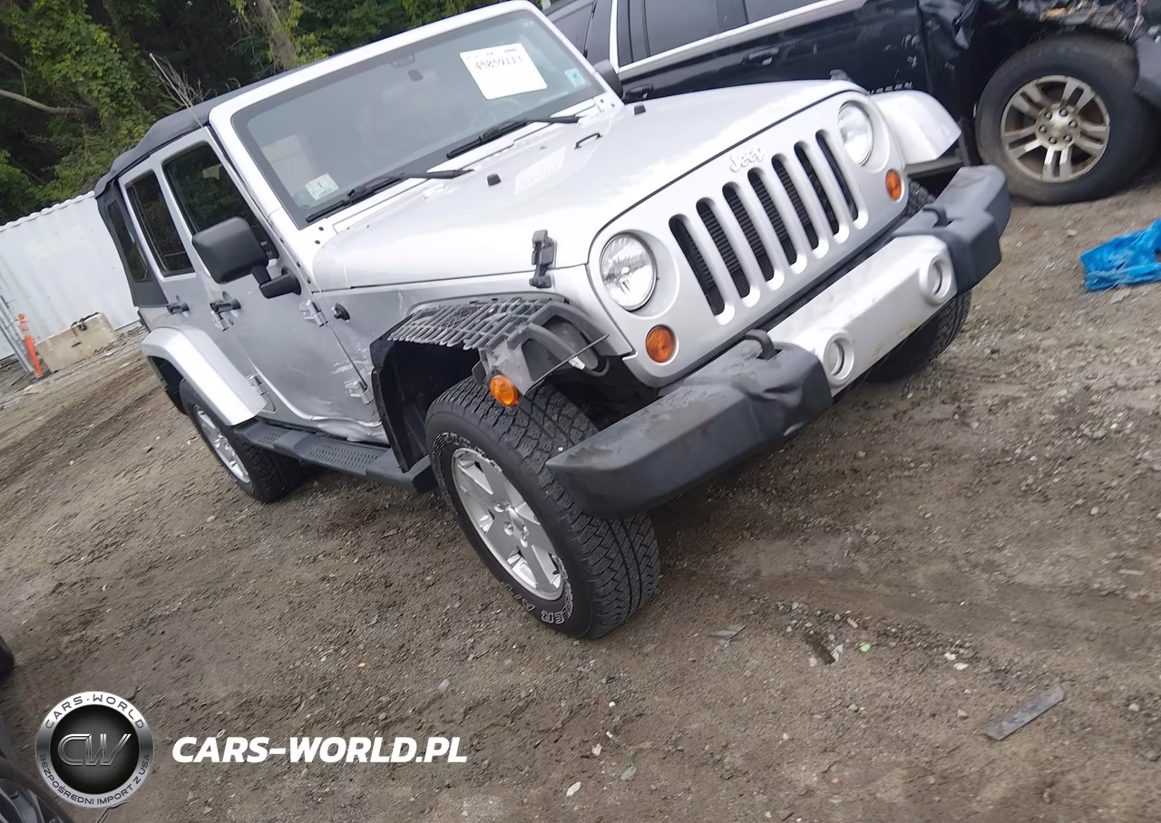2012 Jeep Wrangler Unlimited Sahara – zdjęcie 1 z 16