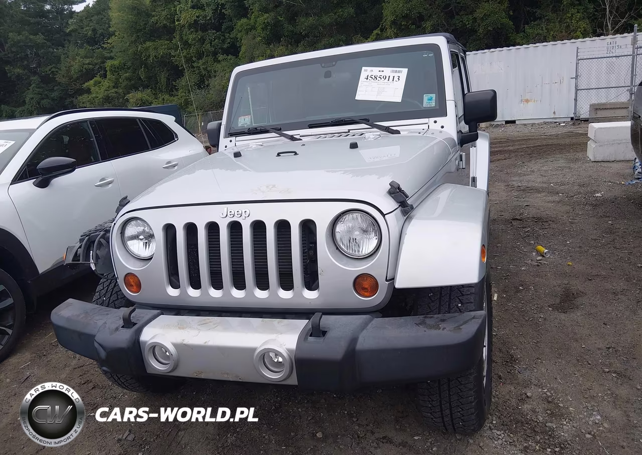 2012 Jeep Wrangler Unlimited Sahara VIN:1C4BJWEG6CL253289 - 12