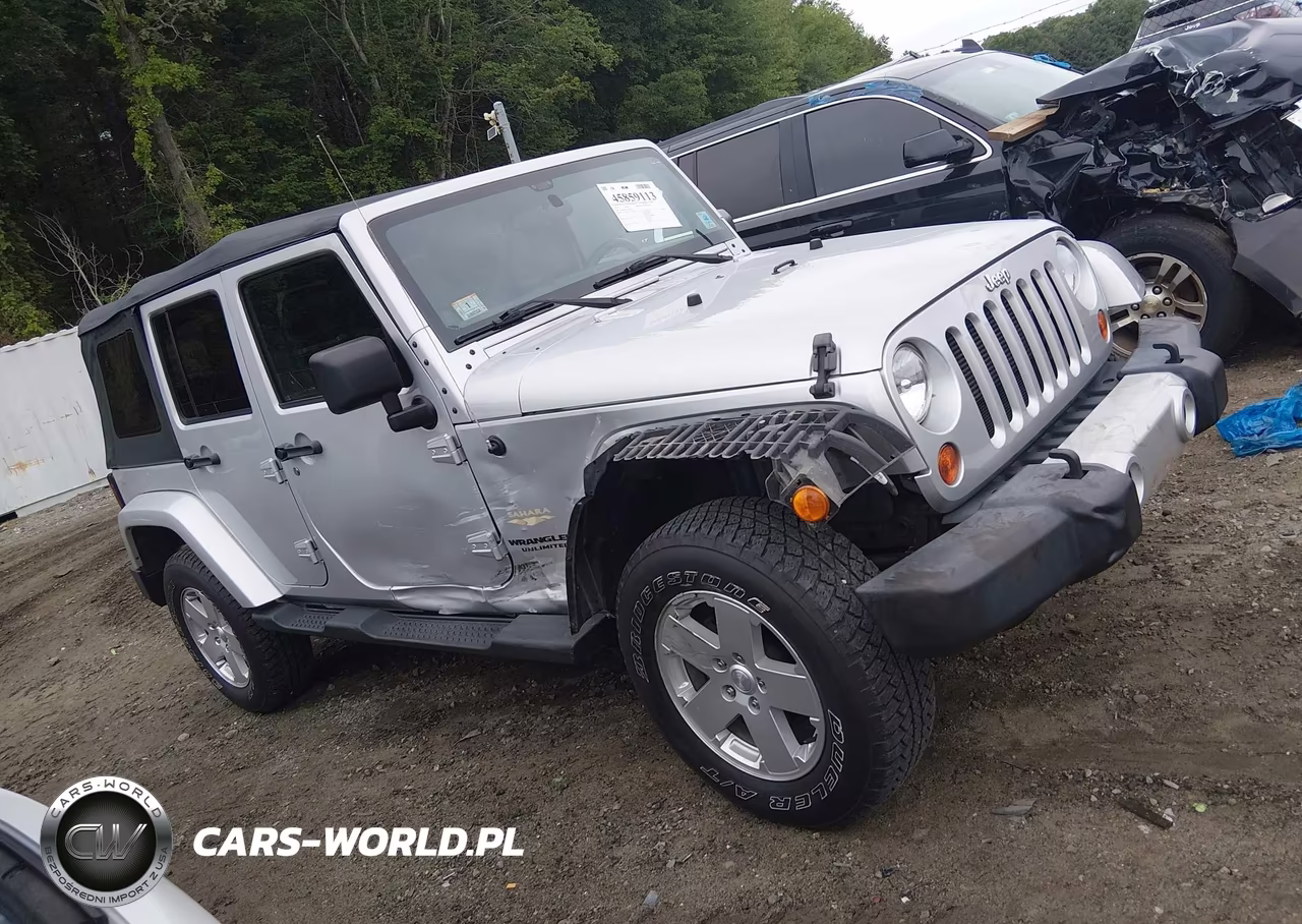 2012 Jeep Wrangler Unlimited Sahara VIN:1C4BJWEG6CL253289 - 13