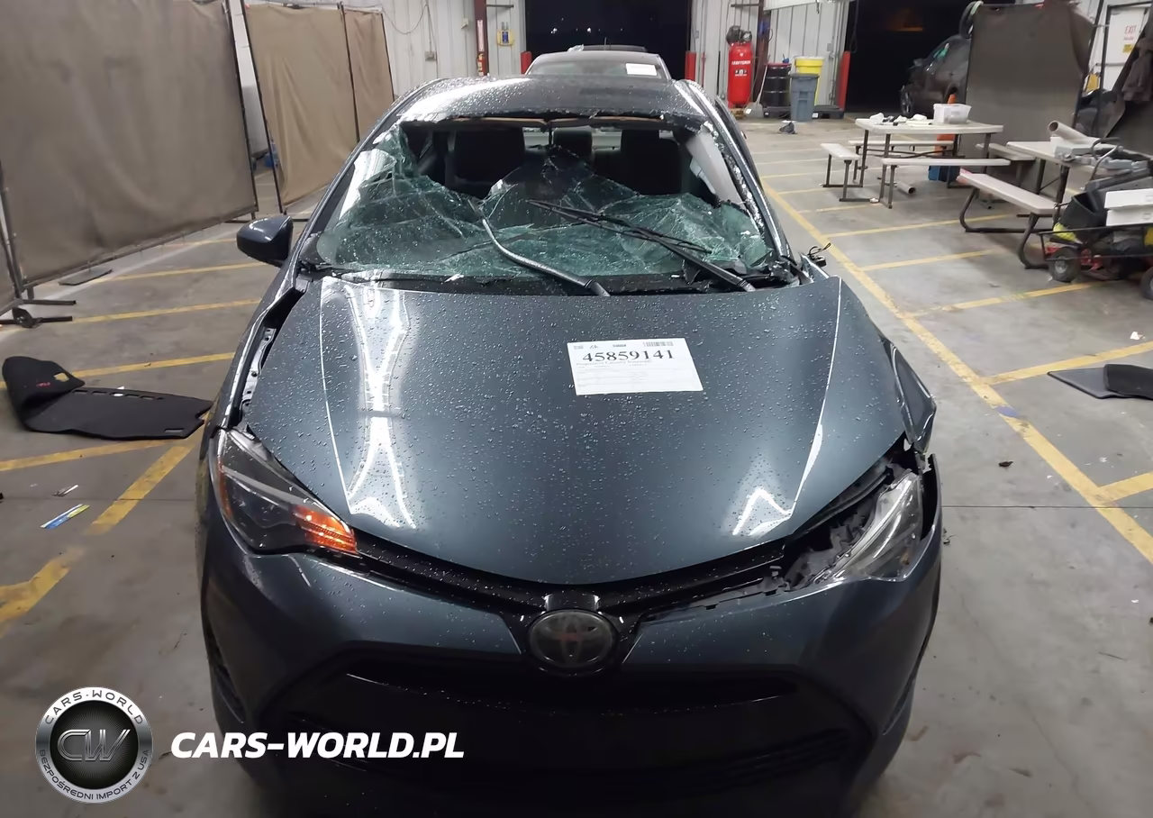 2018 Toyota Corolla Le VIN:2T1BURHE6JC016776 - 12