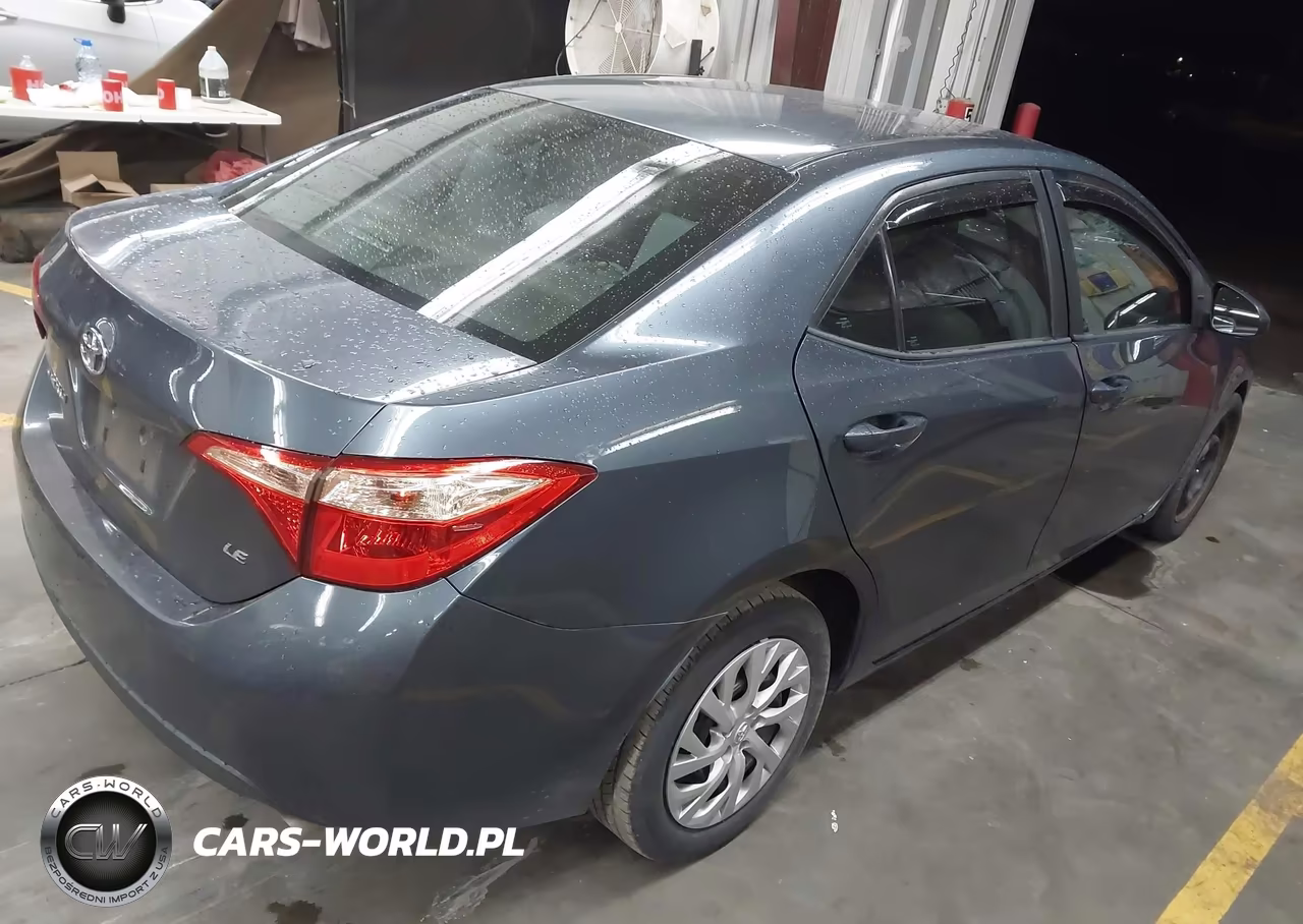 2018 Toyota Corolla Le VIN:2T1BURHE6JC016776 - 4