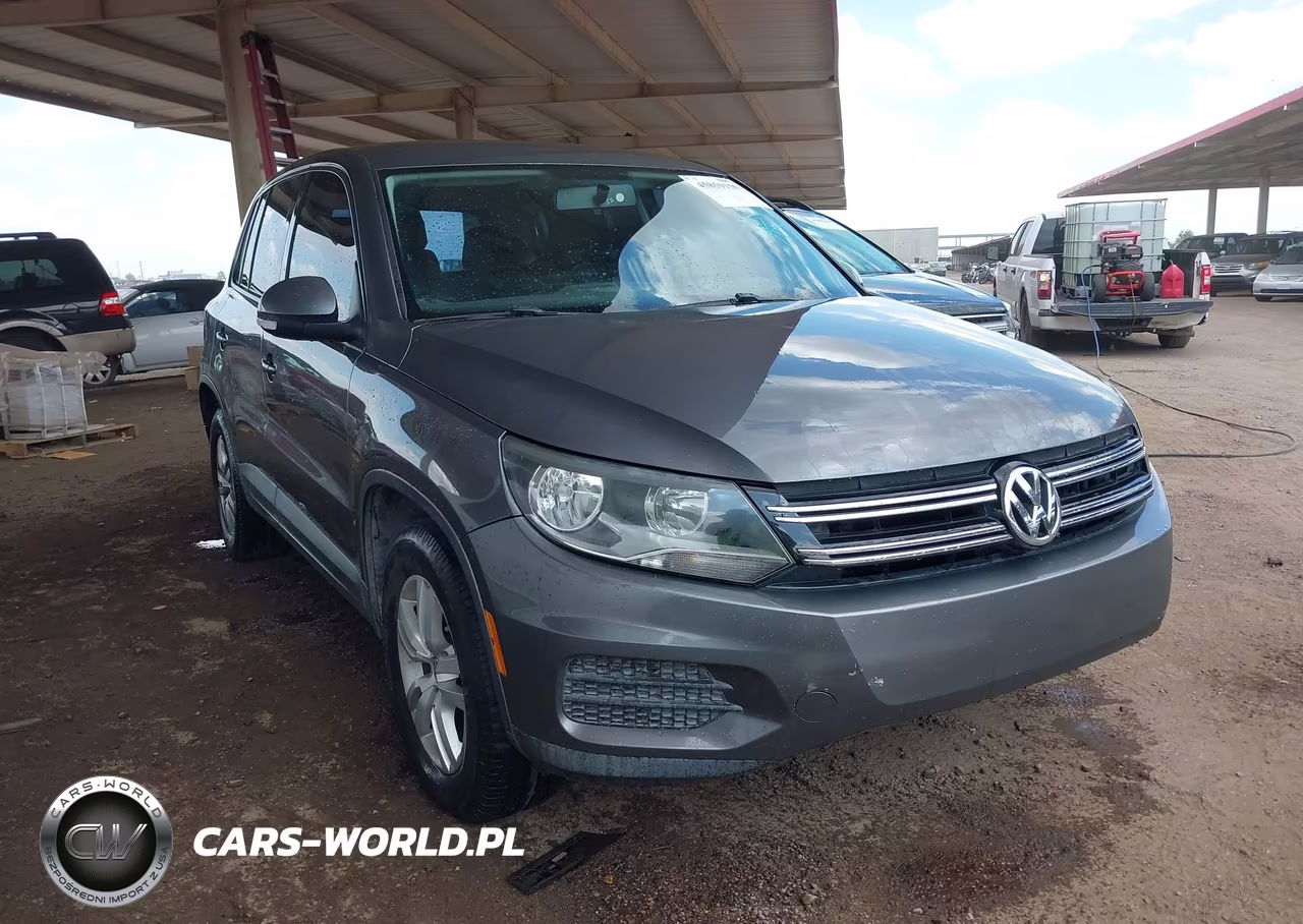 2013 Volkswagen Tiguan S – zdjęcie 1 z 11