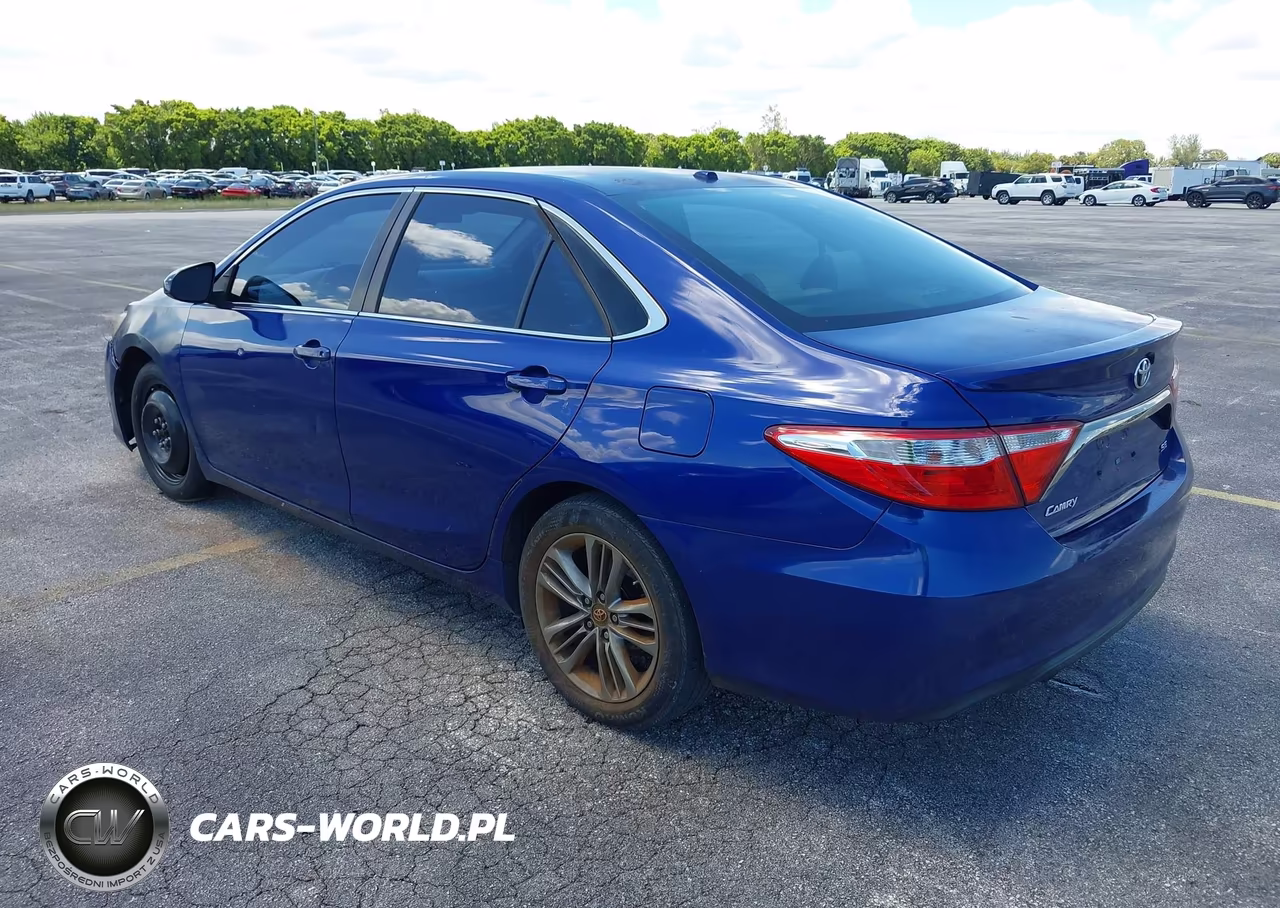 2016 Toyota Camry Se VIN:4T1BF1FK6GU531241 - 3