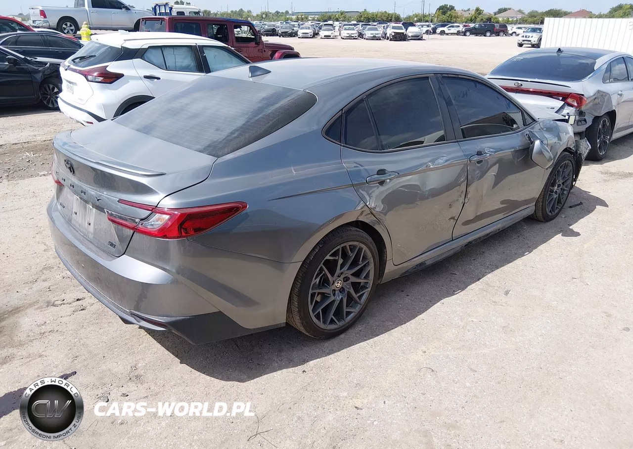 2026 Toyota Camry Se VIN:4T1DAACK8TU705056 - 4