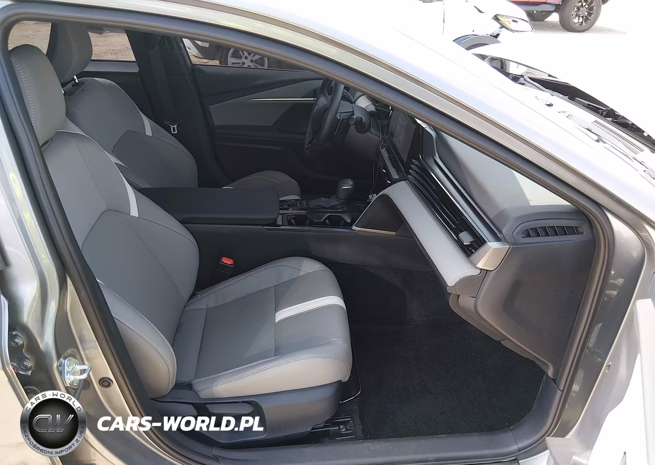 2026 Toyota Camry Se VIN:4T1DAACK8TU705056 - 5