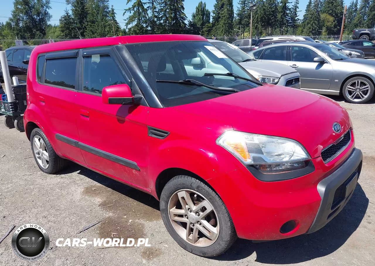 2010 Kia Soul +