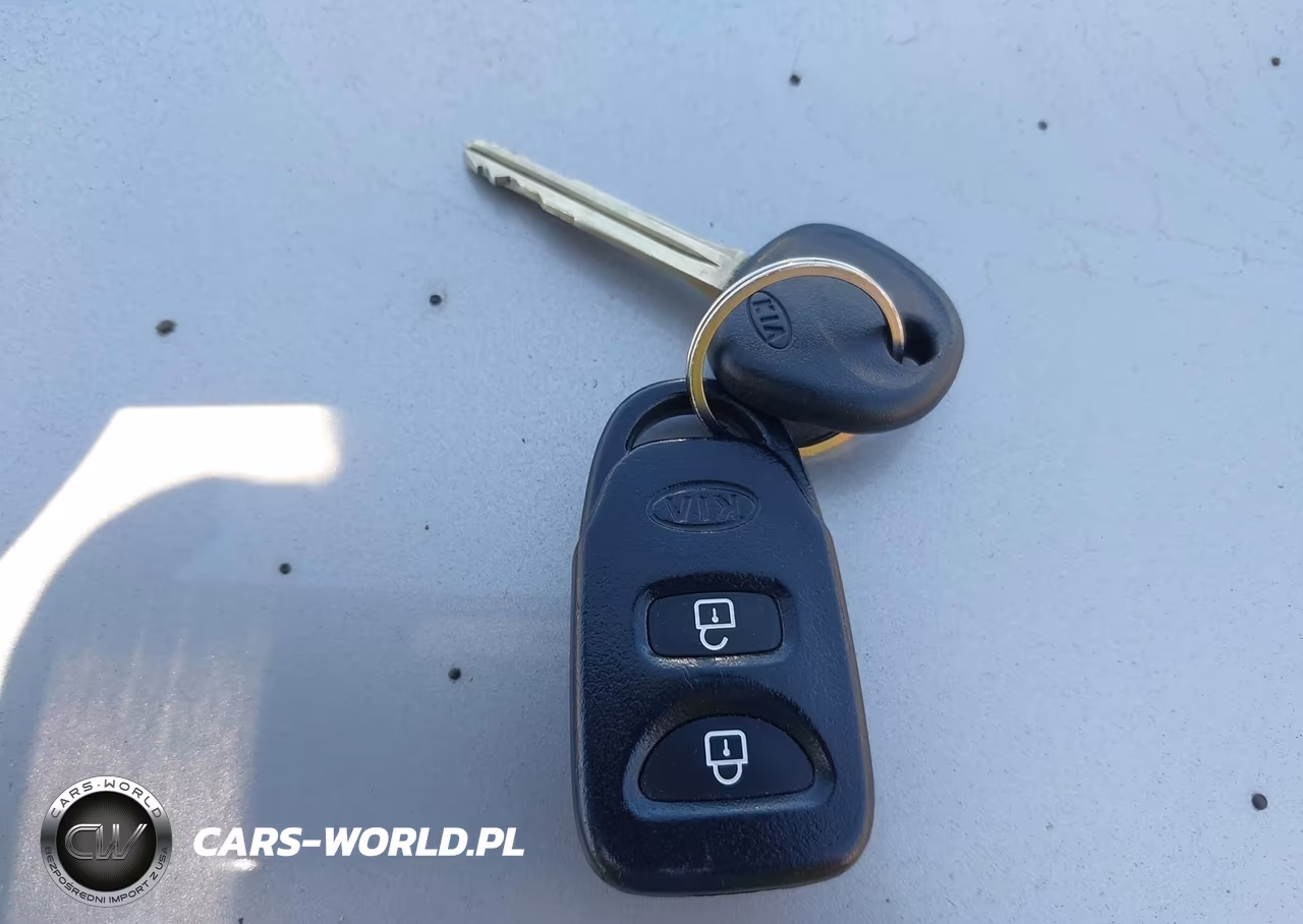 2010 Kia Soul + VIN:KNDJT2A23A7059575 - 11