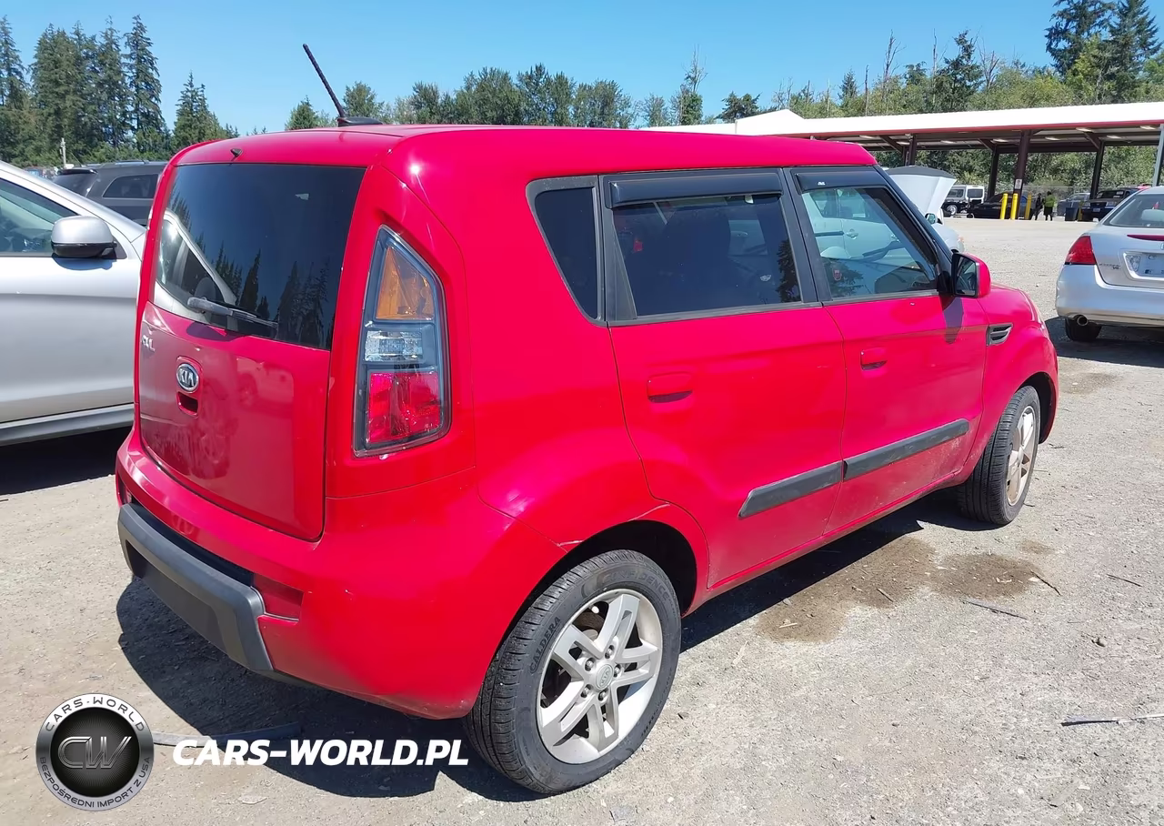 2010 Kia Soul + VIN:KNDJT2A23A7059575 - 4