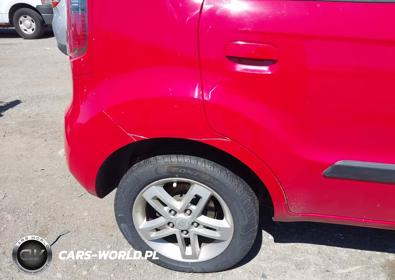2010 Kia Soul + VIN:KNDJT2A23A7059575 - 6