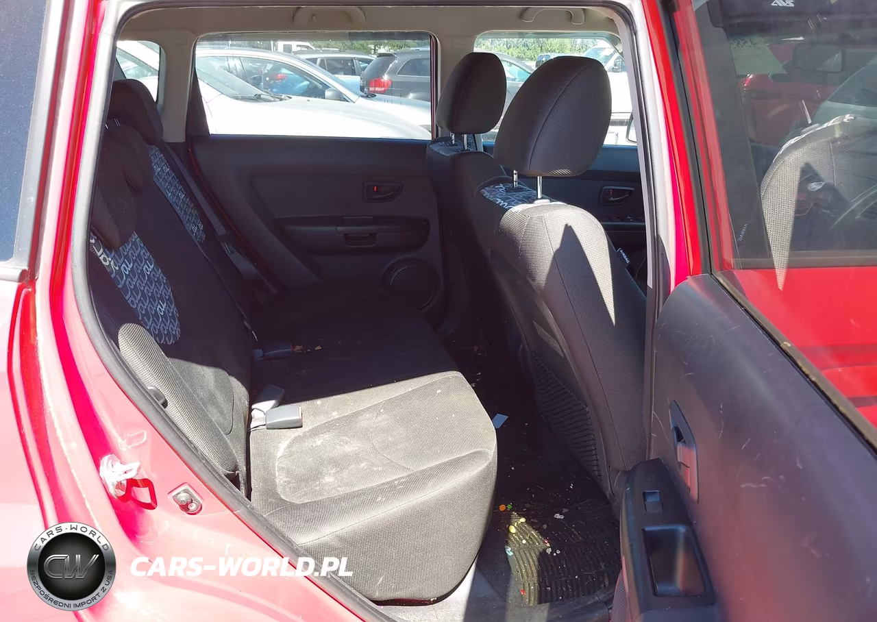 2010 Kia Soul + VIN:KNDJT2A23A7059575 - 8
