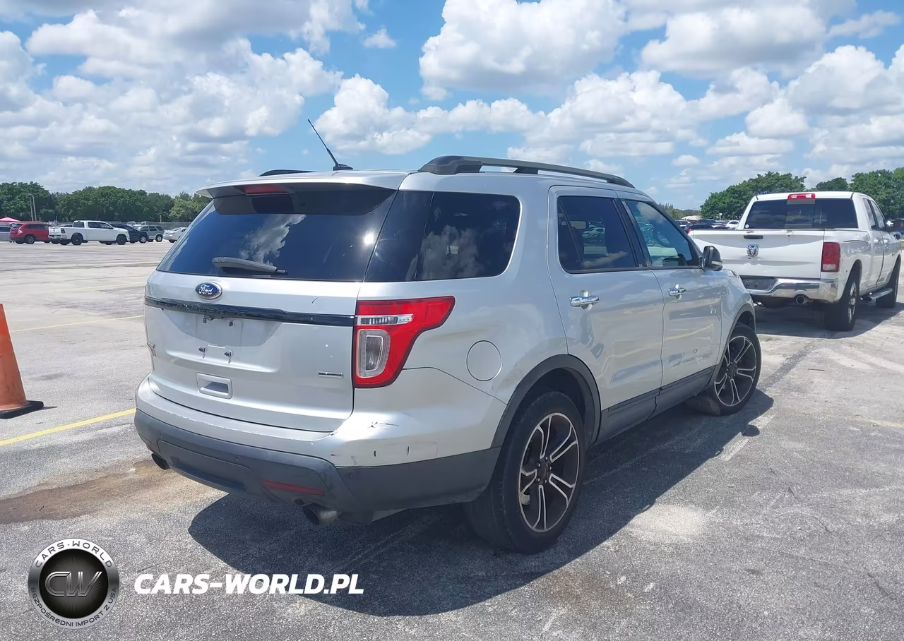 2013 Ford Explorer Sport VIN:1FM5K8GT1DGB97414 - 4