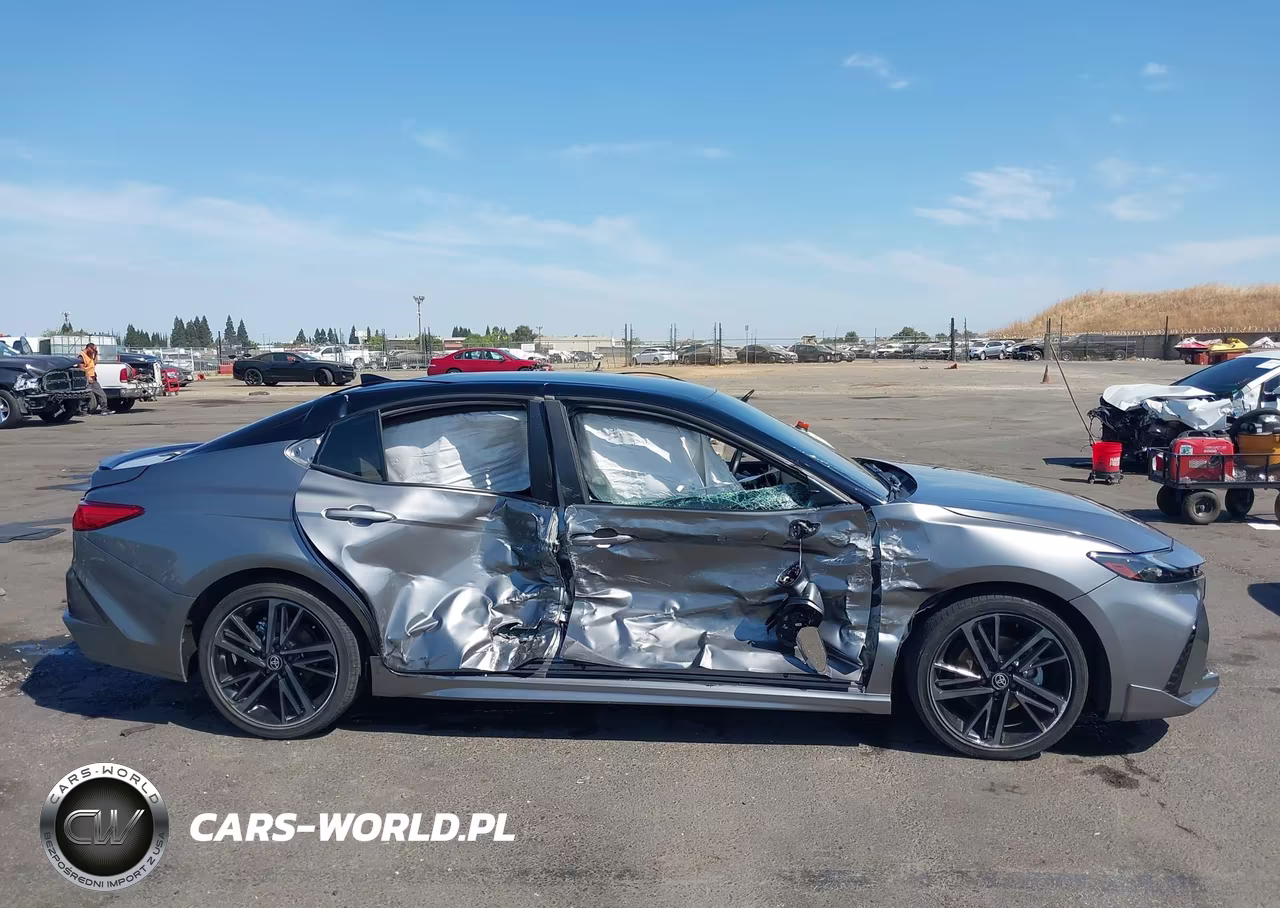 2025 Toyota Camry Xse VIN:4T1DAACK5SU624160 - 13