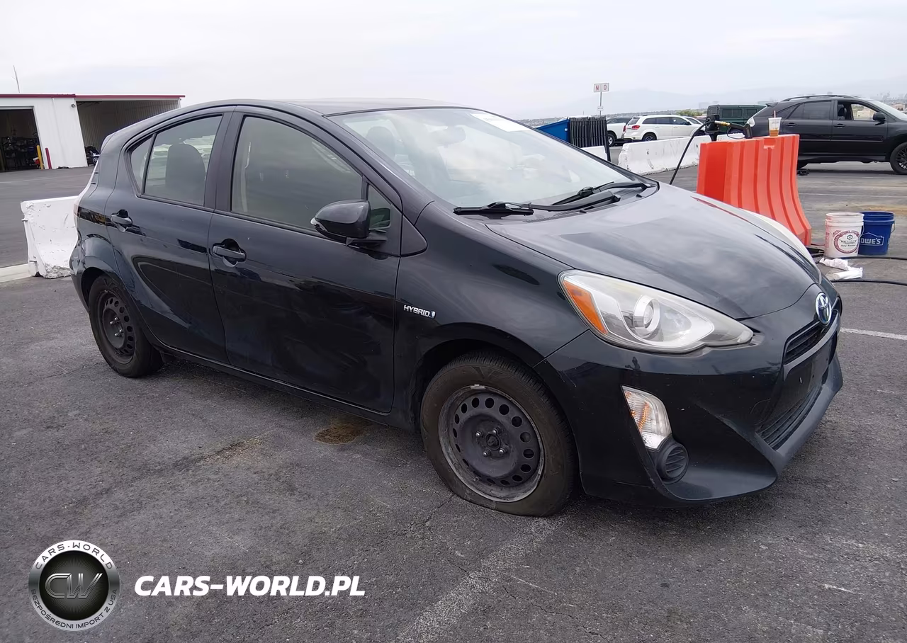 2015 Toyota Prius C Two