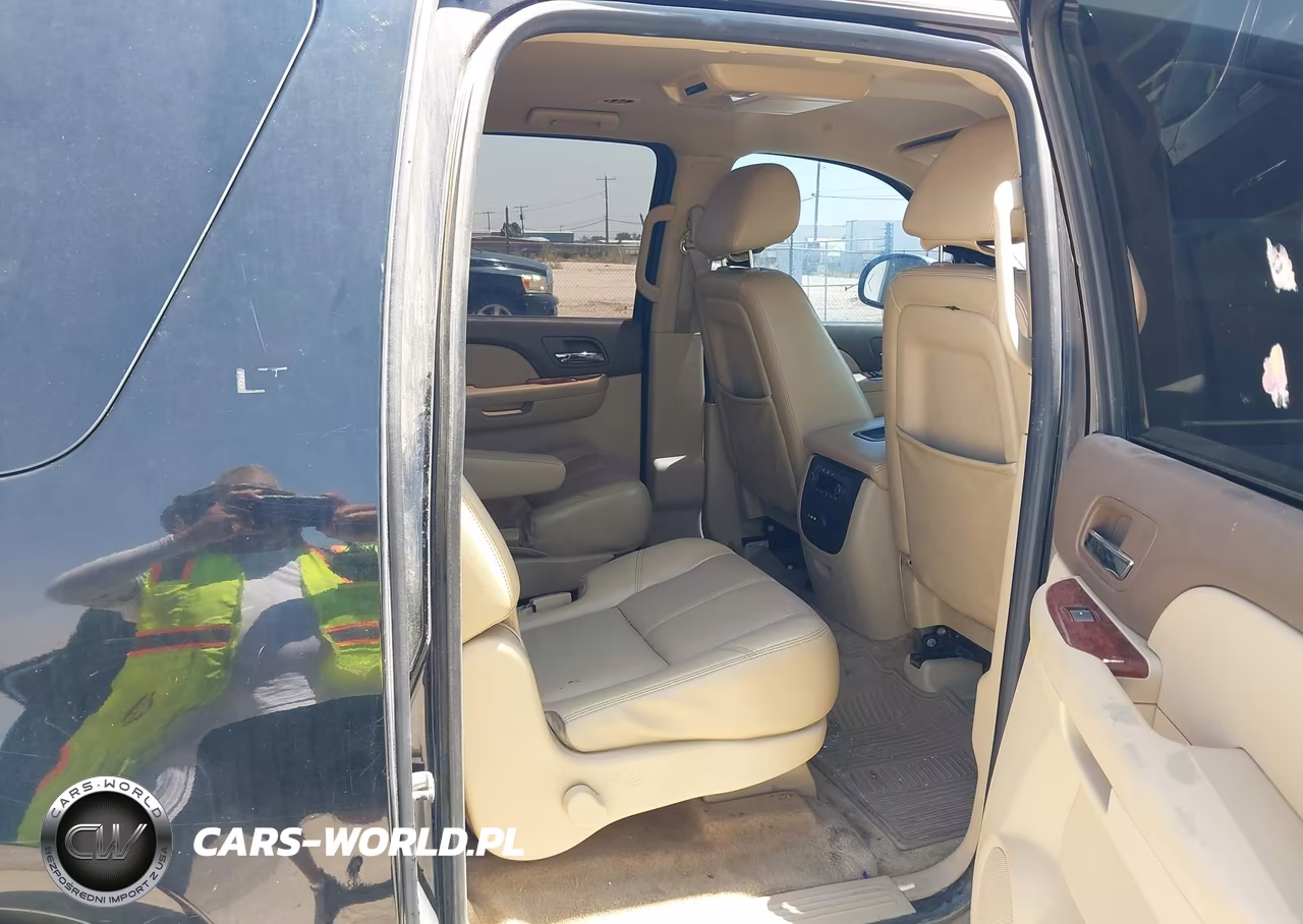 2011 Chevrolet Suburban 1500 Lt1 VIN:1GNSCJE05BR325330 - 8