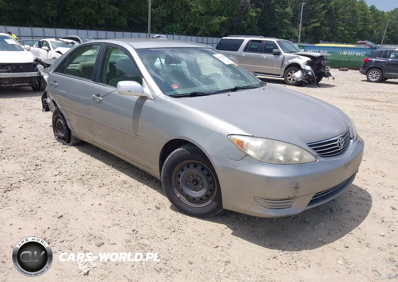 2005 Toyota Camry Le