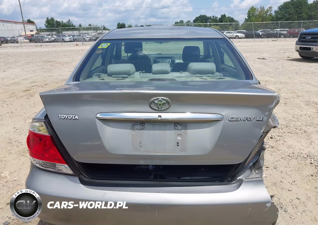 2005 Toyota Camry Le VIN:4T1BE32K85U517715 - 16