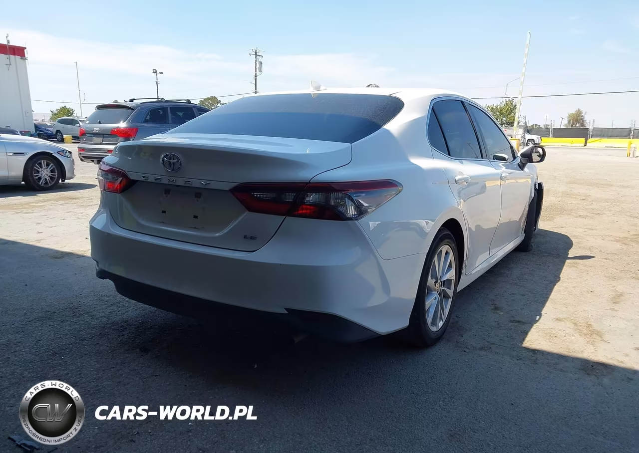 2021 Toyota Camry Le VIN:4T1C11AK4MU471420 - 4