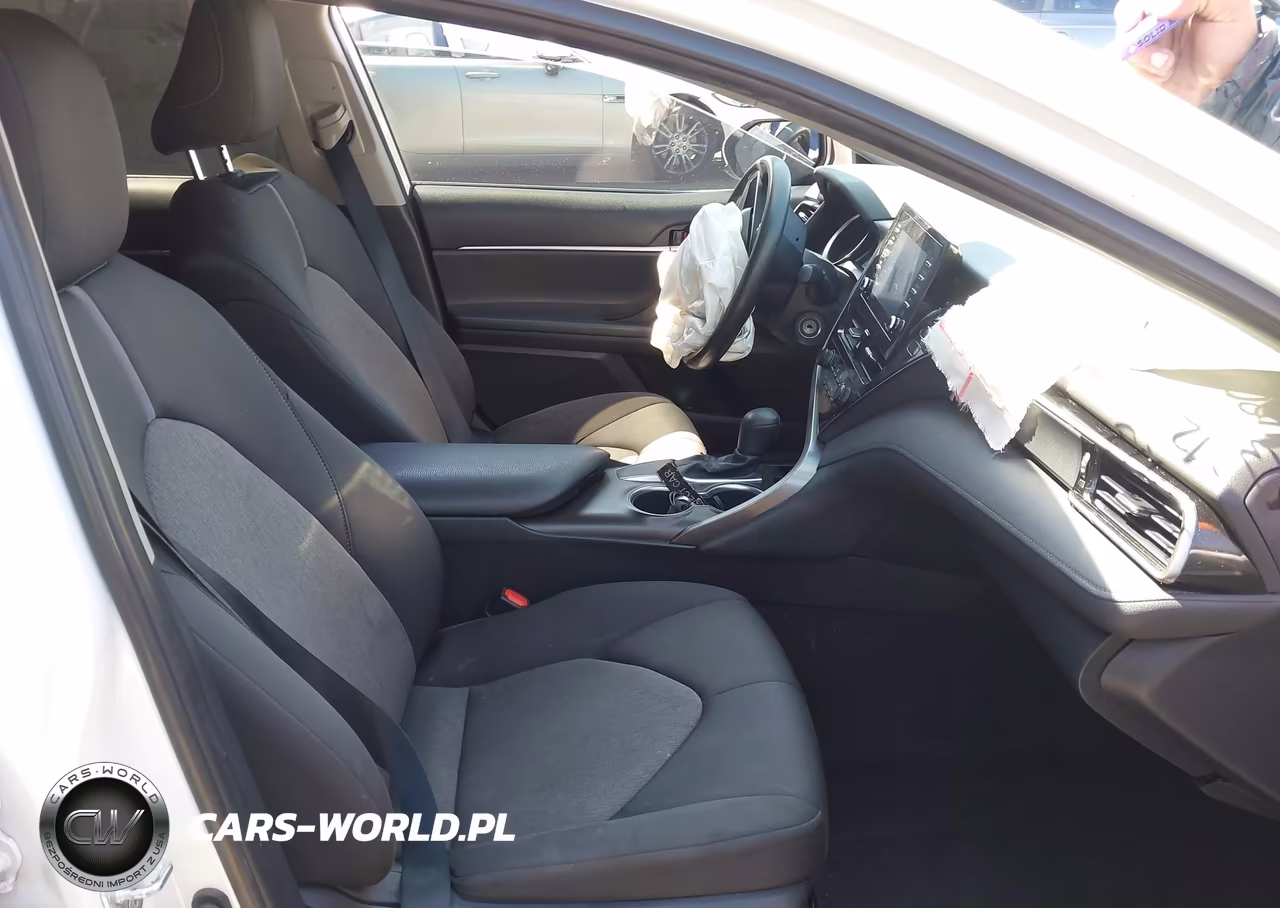 2021 Toyota Camry Le VIN:4T1C11AK4MU471420 - 5