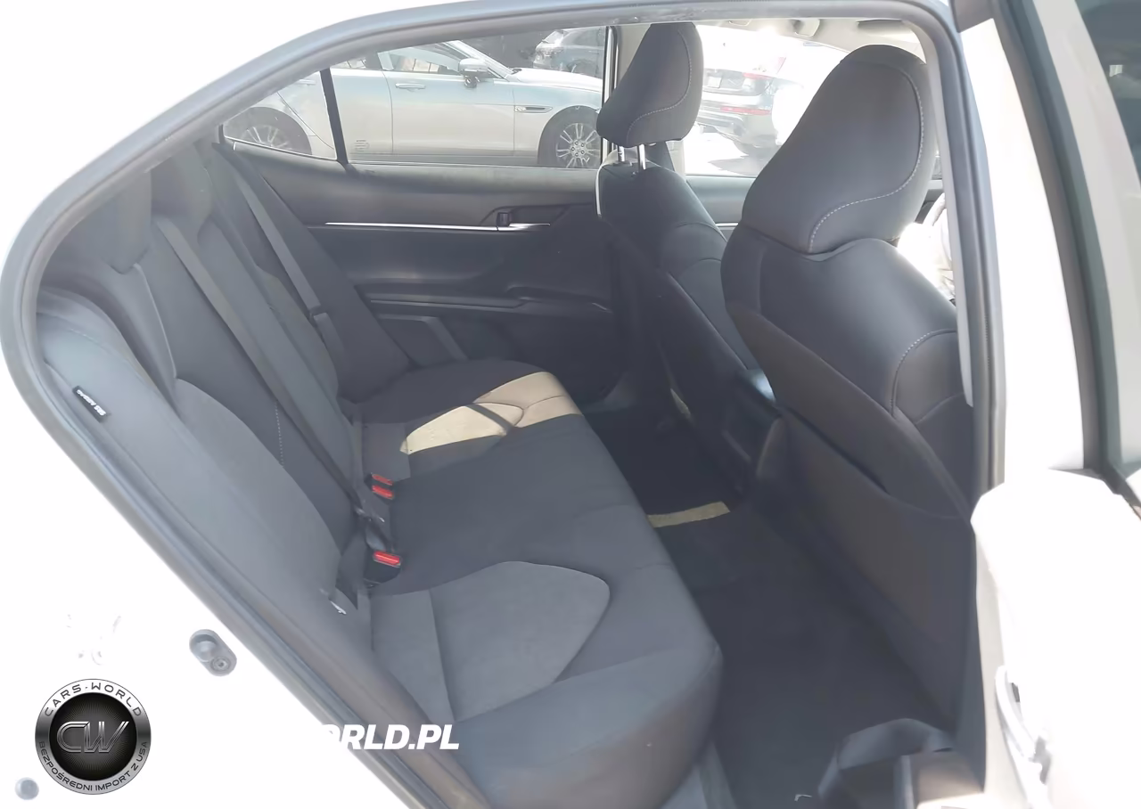2021 Toyota Camry Le VIN:4T1C11AK4MU471420 - 8
