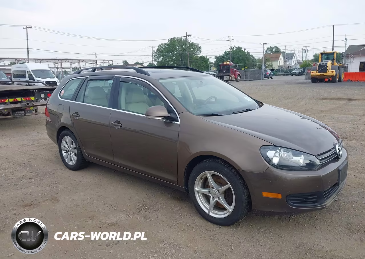 2013 Volkswagen Jetta Sportwagen 2.0L Tdi – zdjęcie 1 z 11