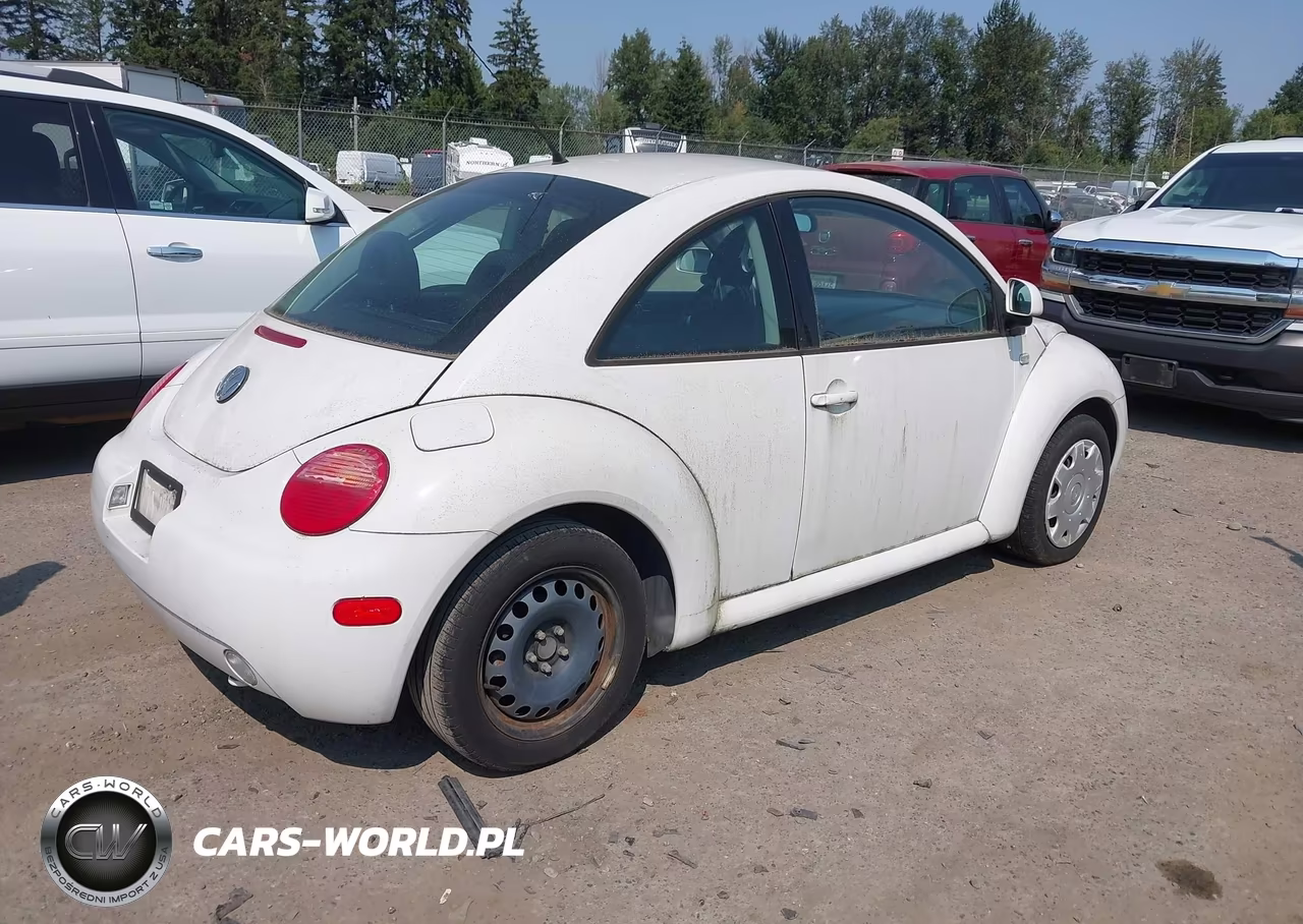 2000 Volkswagen New Beetle Gl VIN:3VWBA21C3YM498310 - 4