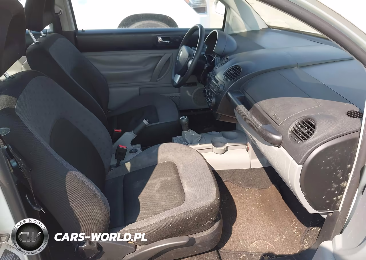 2000 Volkswagen New Beetle Gl VIN:3VWBA21C3YM498310 - 5