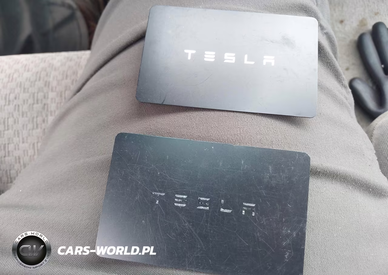 2021 Tesla Model Y Performance Dual Motor All-Wheel Drive VIN:5YJYGDEF3MF083983 - 11