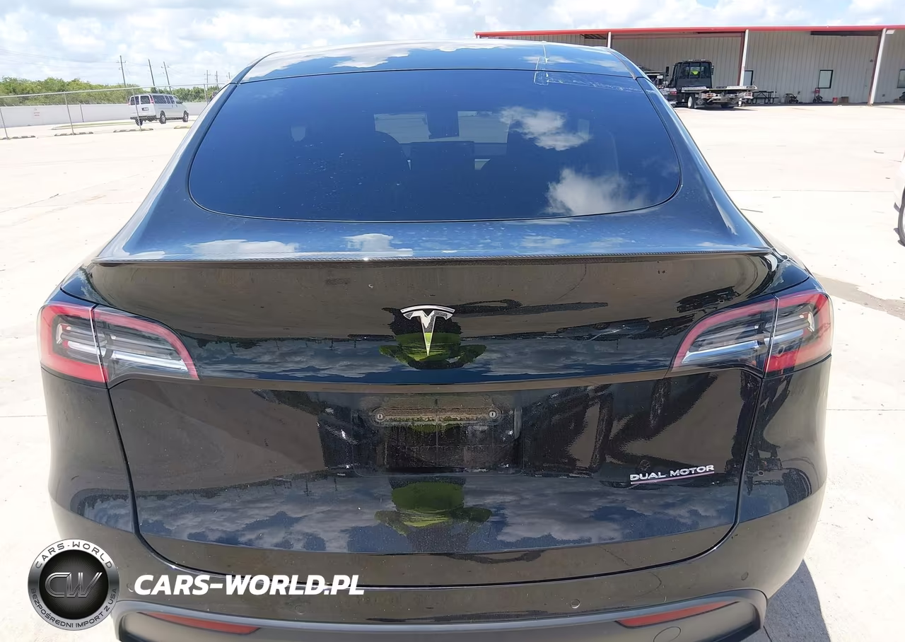 2021 Tesla Model Y Performance Dual Motor All-Wheel Drive VIN:5YJYGDEF3MF083983 - 16
