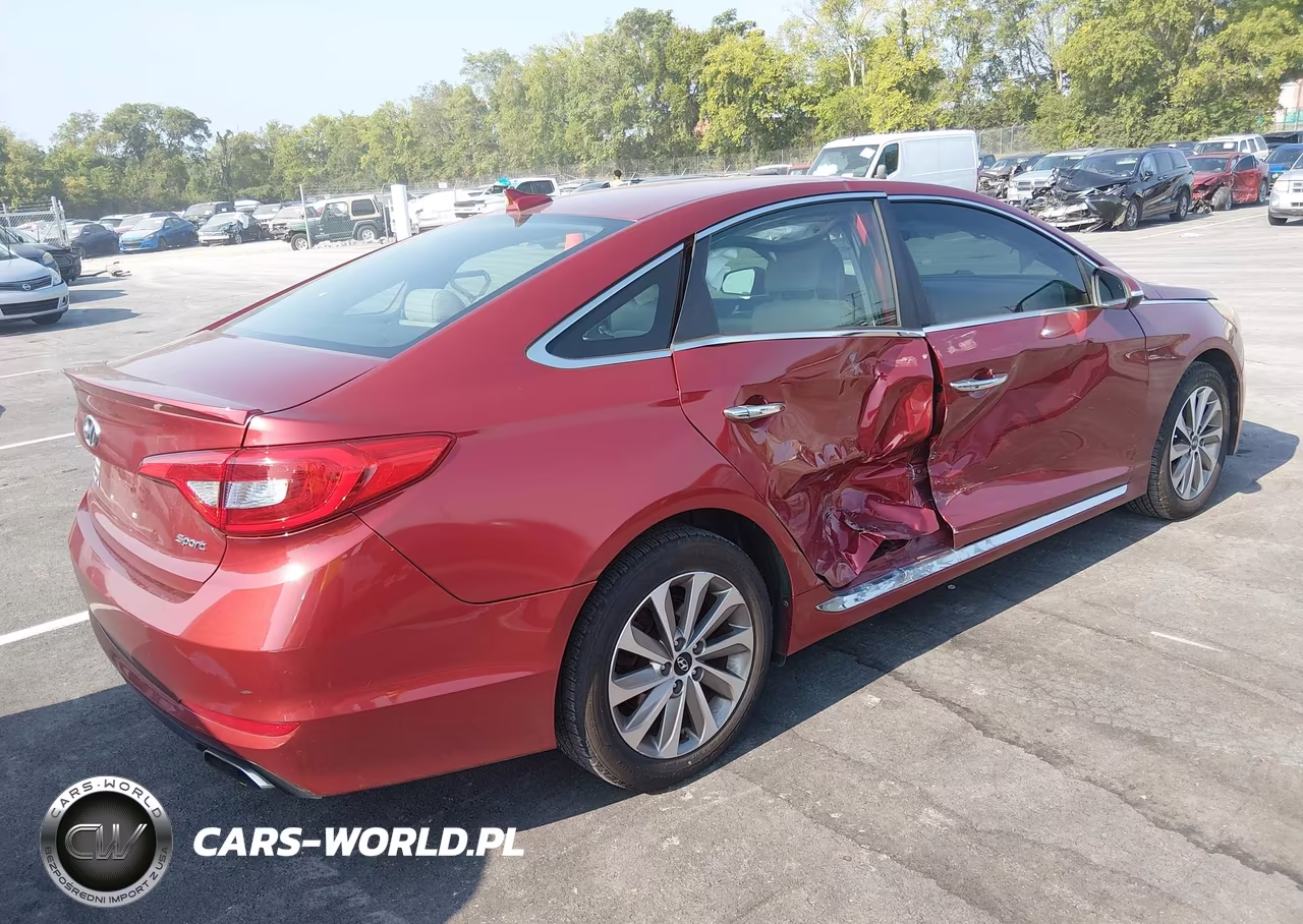 2015 Hyundai Sonata Sport VIN:5NPE34AF4FH253860 - 4