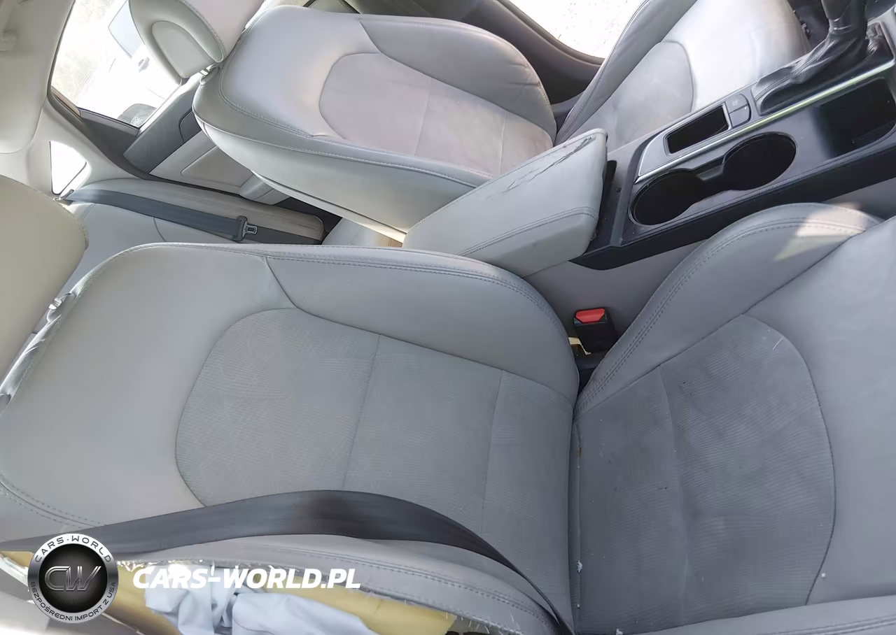 2015 Hyundai Sonata Sport VIN:5NPE34AF4FH253860 - 5