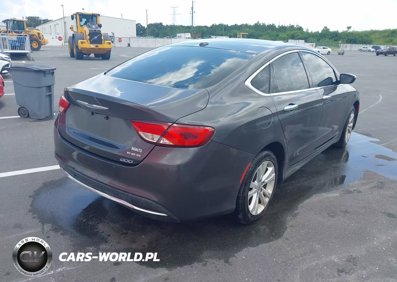 2015 Chrysler 200 Limited VIN:1C3CCCAB0FN654793 - 4