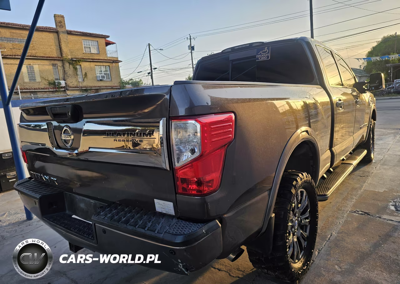 2016 Nissan Titan Xd Platinum Reserve Diesel VIN:1N6BA1F25GN511122 - 4