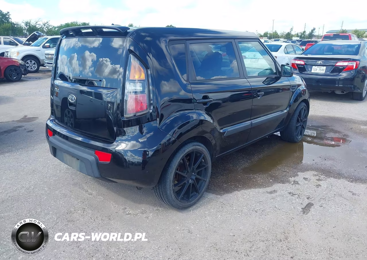 2011 Kia Soul ! VIN:KNDJT2A23B7203014 - 4