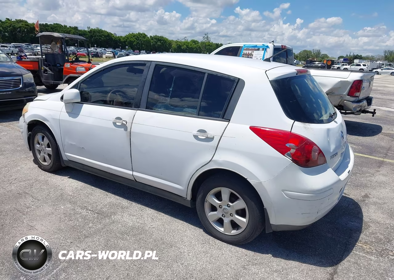 2007 Nissan Versa 1.8Sl VIN:3N1BC13EX7L440319 - 3
