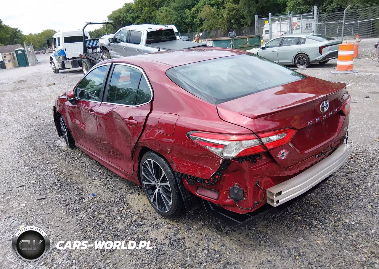 2018 Toyota Camry Se VIN:4T1B11HK8JU549579 - 3