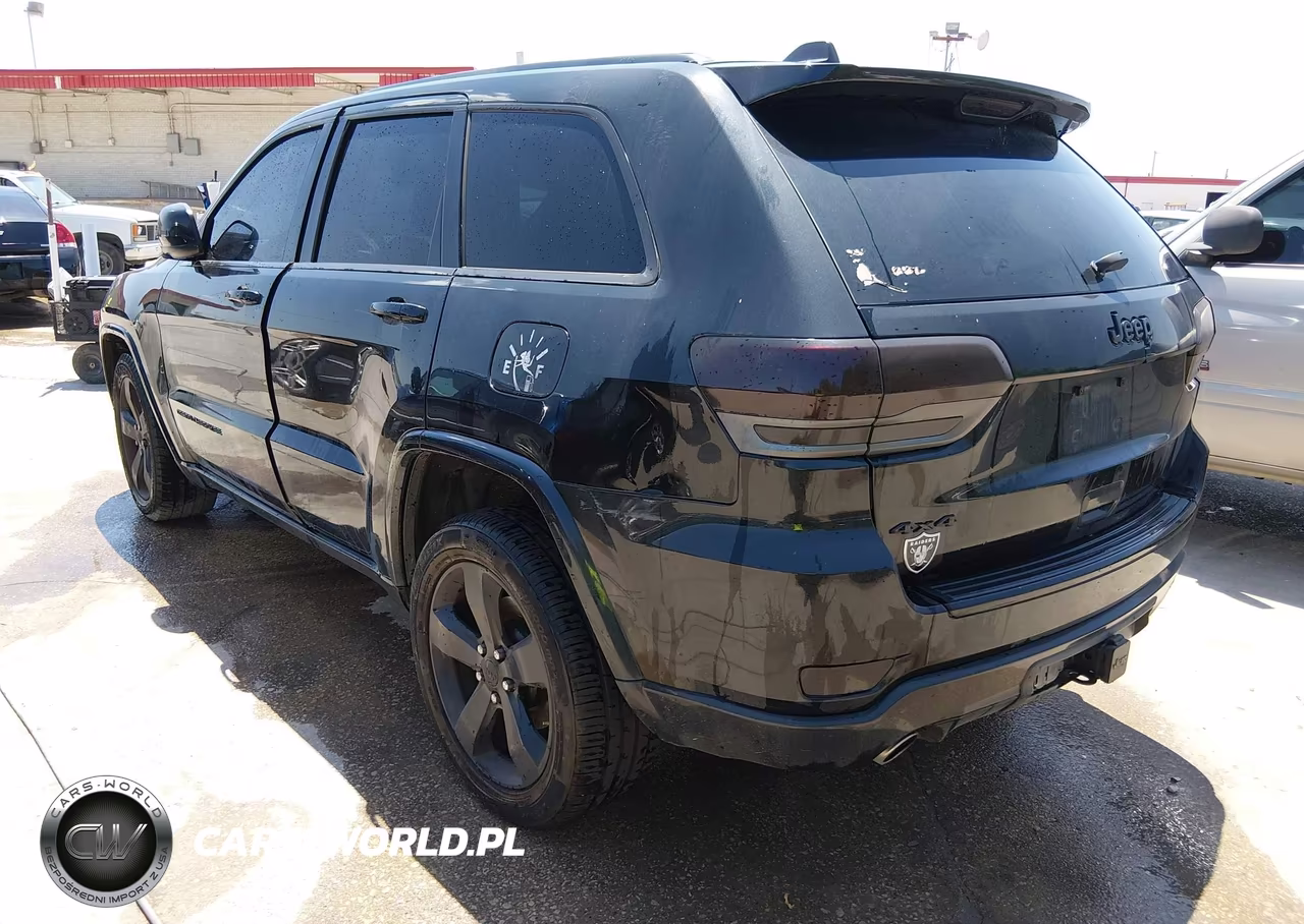 2015 Jeep Grand Cherokee Altitude VIN:1C4RJFAG3FC607598 - 3