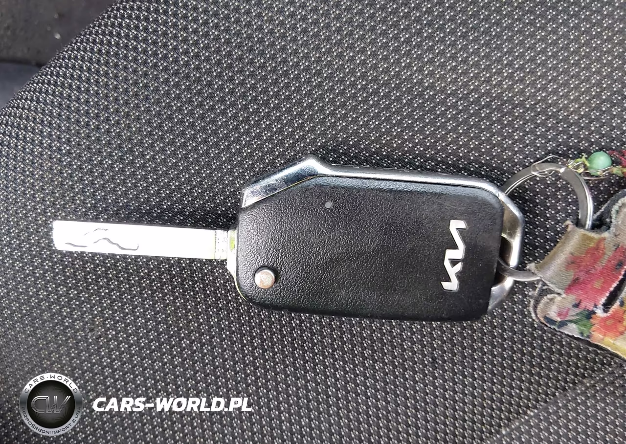 2022 Kia Forte Fe-Lxs VIN:3KPF24AD8NE471504 - 11