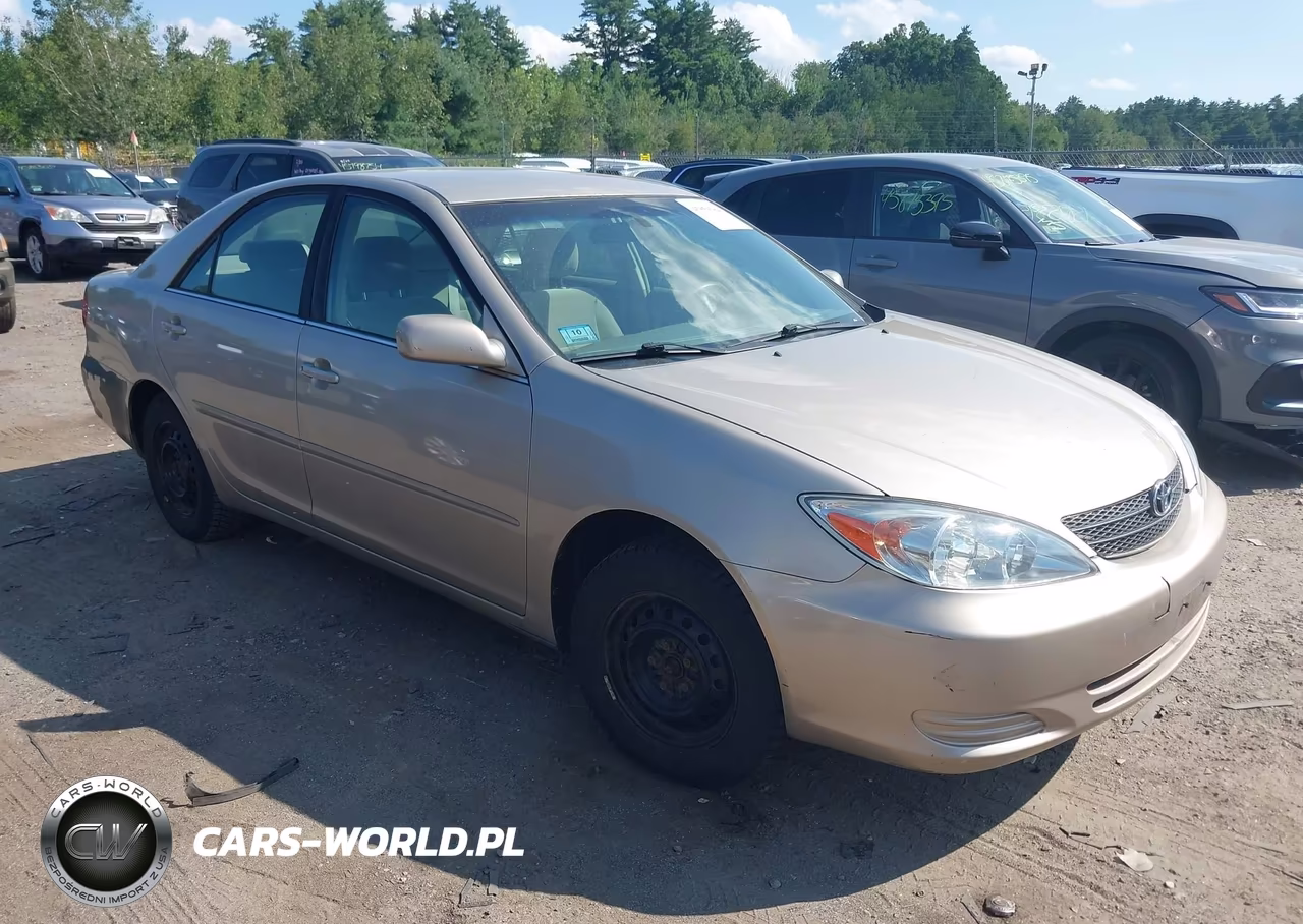 2004 Toyota Camry Le