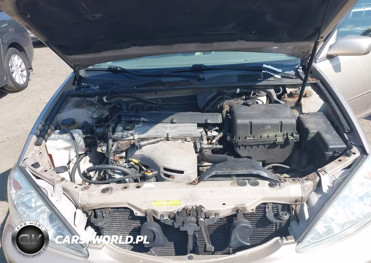 2004 Toyota Camry Le VIN:4T1BE32K94U925221 - 10