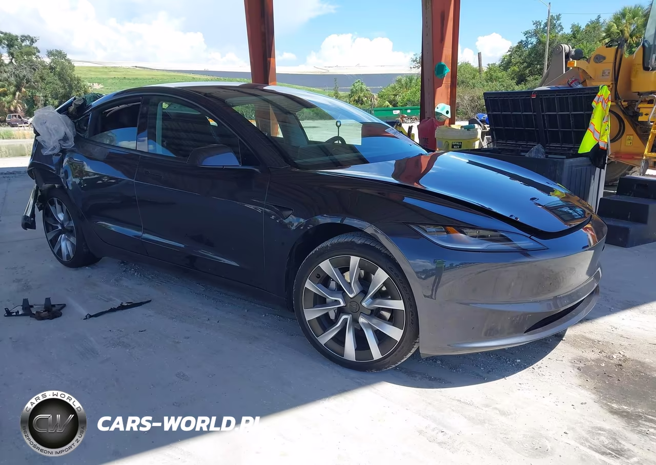 2025 Tesla Model 3 Long Range Rear-Wheel Drive-Standard Rear-Wheel Drive VIN:5YJ3E1EAXSF037857 - 1