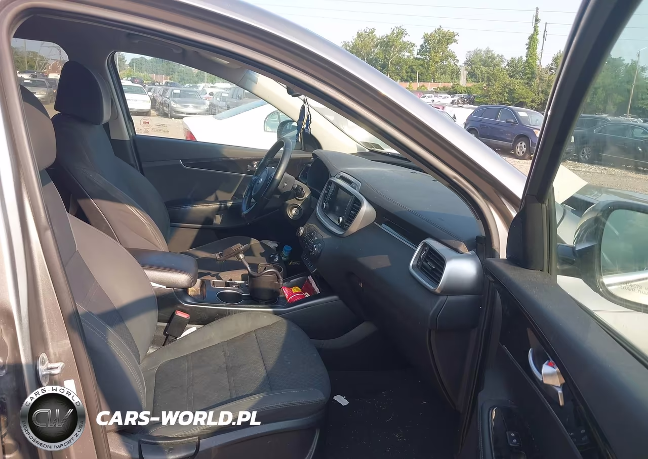 2017 Kia Sorento 2.4L Lx VIN:5XYPG4A38HG250375 - 5