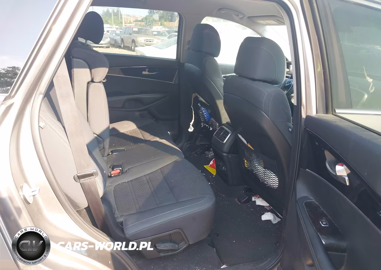 2017 Kia Sorento 2.4L Lx VIN:5XYPG4A38HG250375 - 8