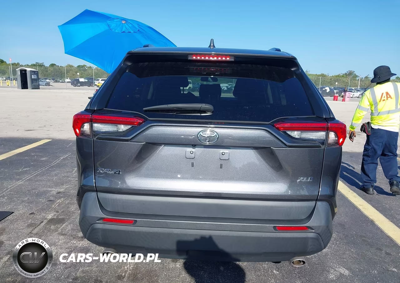 2022 Toyota Rav4 Xle VIN:2T3W1RFVXNC180106 - 16