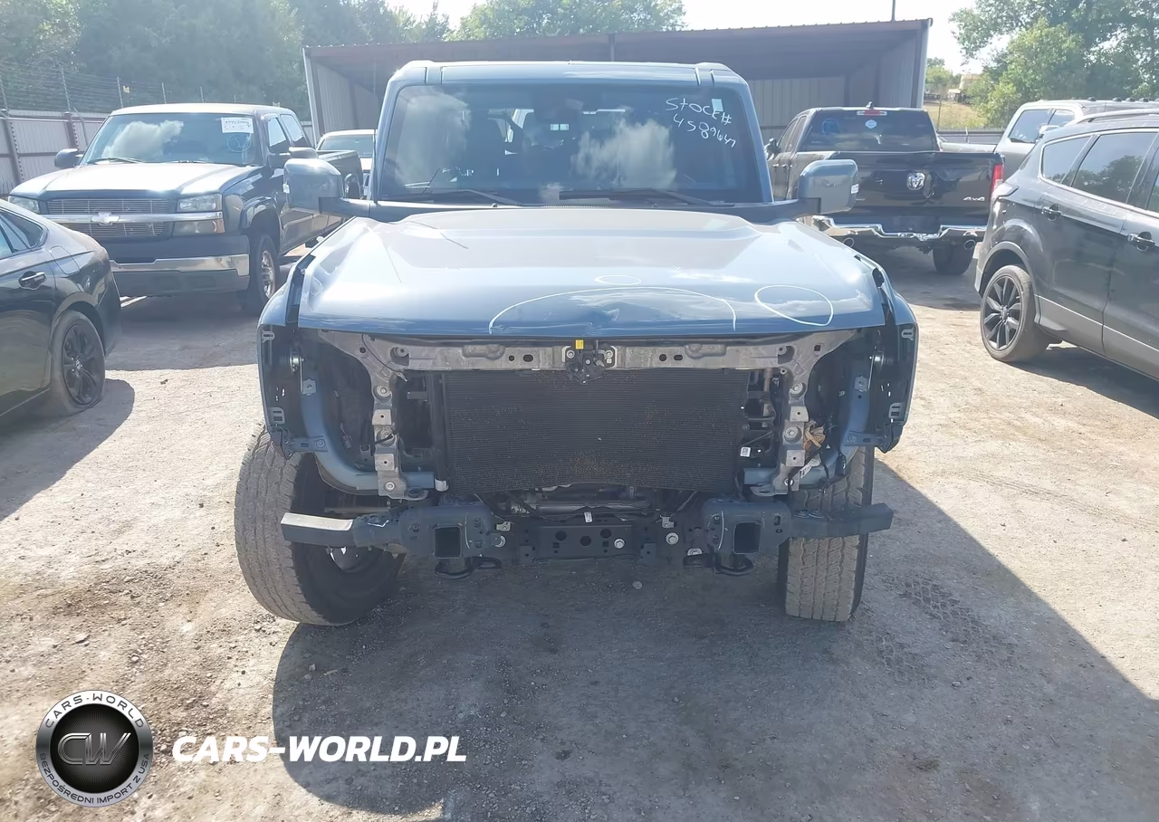 2024 Ford Bronco Outer Banks VIN:1FMDE8BH1RLB31644 - 12