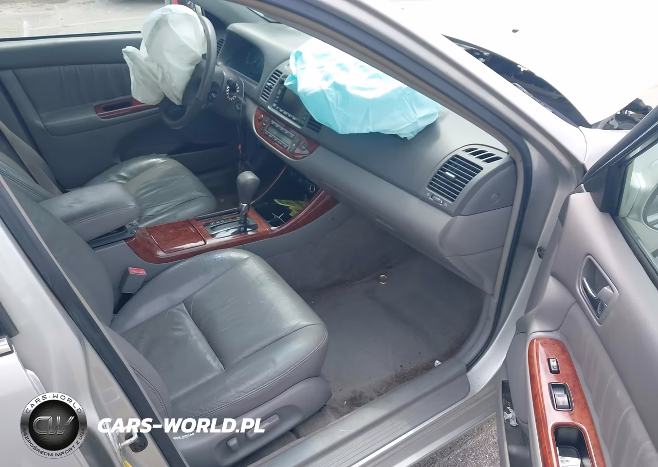 2002 Toyota Camry Xle VIN:4T1BF30KX2U024016 - 5