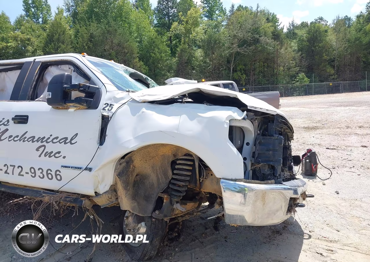 2018 Ford F-350 Chassis Xl VIN:1FD8W3GT5JEC14551 - 17